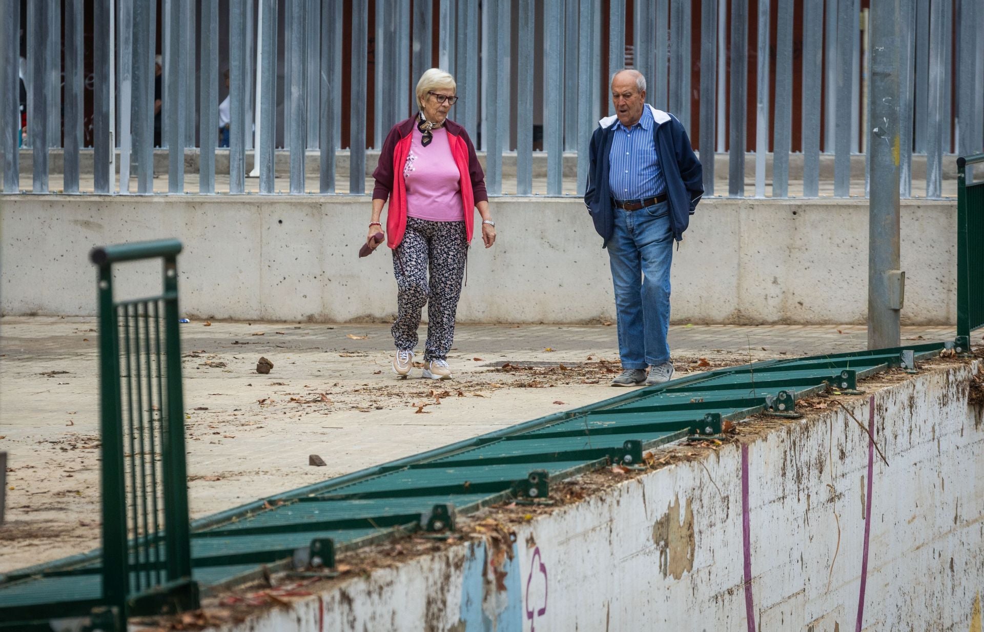 Calles inundadas en la provincia de Valencia por las fuertes lluvias de este lunes
