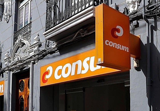 Un supermercado Consum.