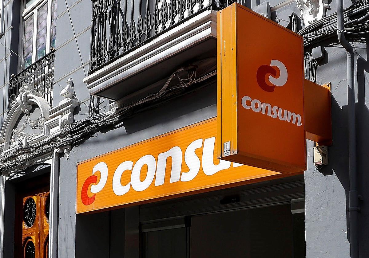 Un supermercado Consum.