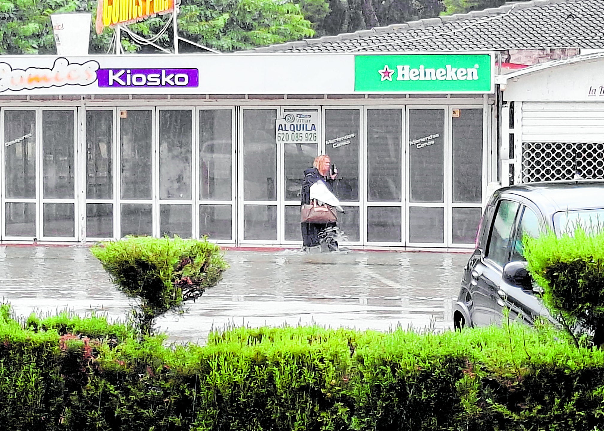 Imagen principal - Las trombas imprevisibles golpean Valencia