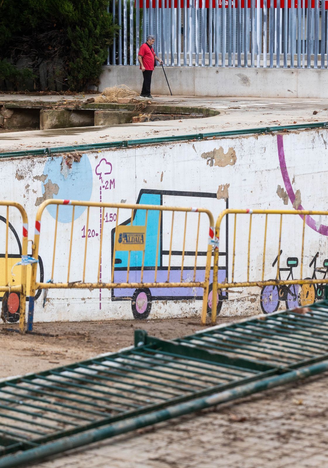 Calles inundadas en la provincia de Valencia por las fuertes lluvias de este lunes