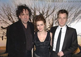 Tim Burton, Helena Bonham Cartes y Ewan McGregor.