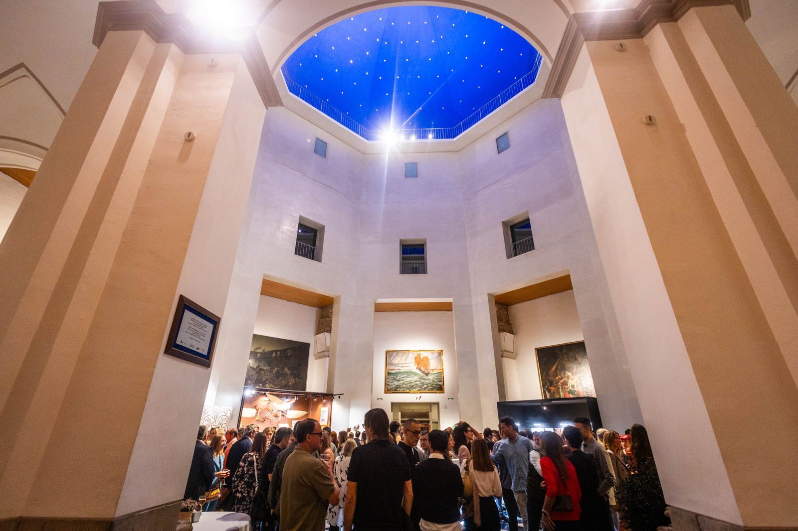 FOTOS | El Museo de Bellas Artes de València presenta «Noche en el Museo 2025»