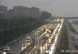 Atascos en la V-30 este martes, 30 de septiembre.