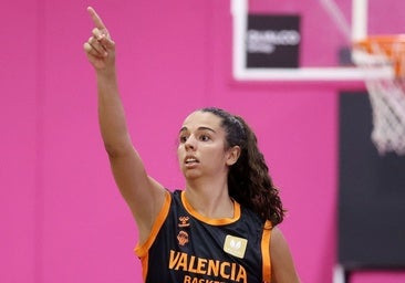 Elena Rodríguez pone fin a su etapa en el Valencia Basket