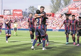 El Levante celebra un gol.