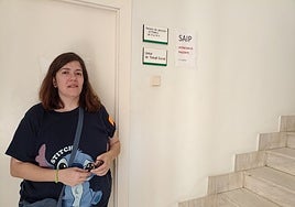 Rocío, una de las afectadas por la huelga, tras poner una queja en el SAIP.