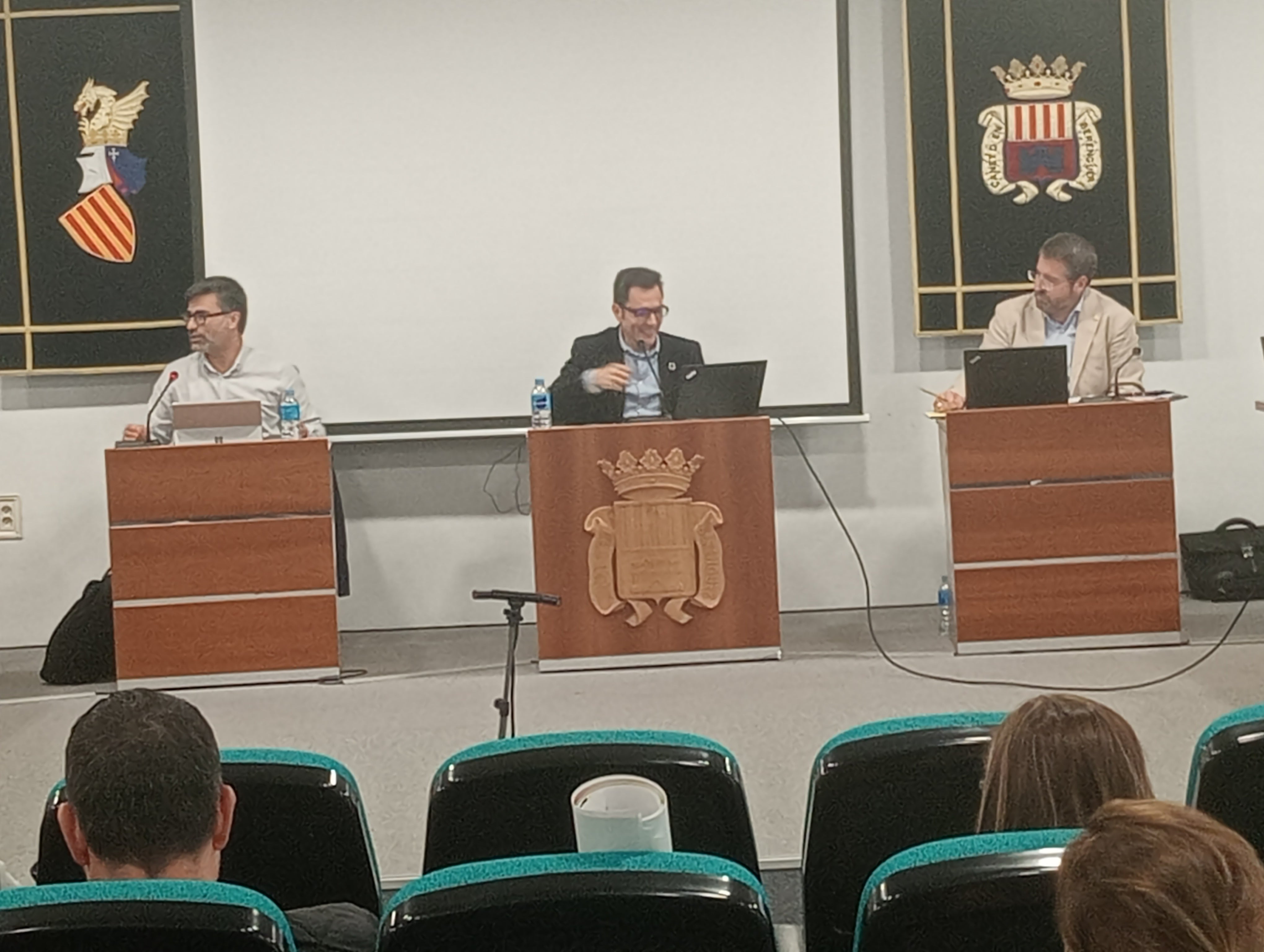 Un momento del pleno de Canet.