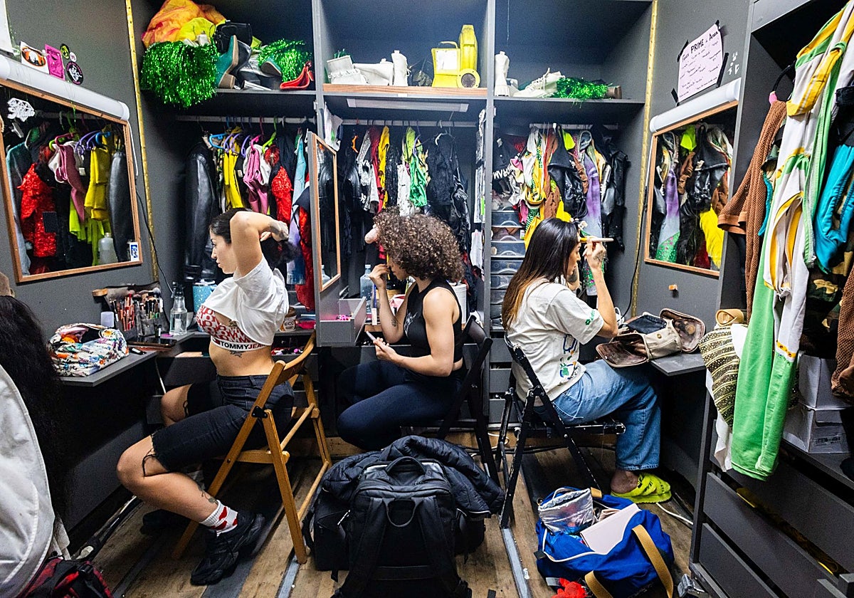 Las bambalinas de la Orquesta Panorama la noche que actuó en Náquera