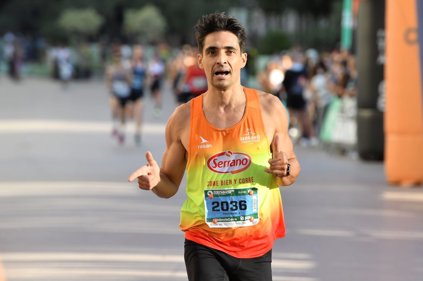 Búscate en la XV Volta a Peu de les Falles