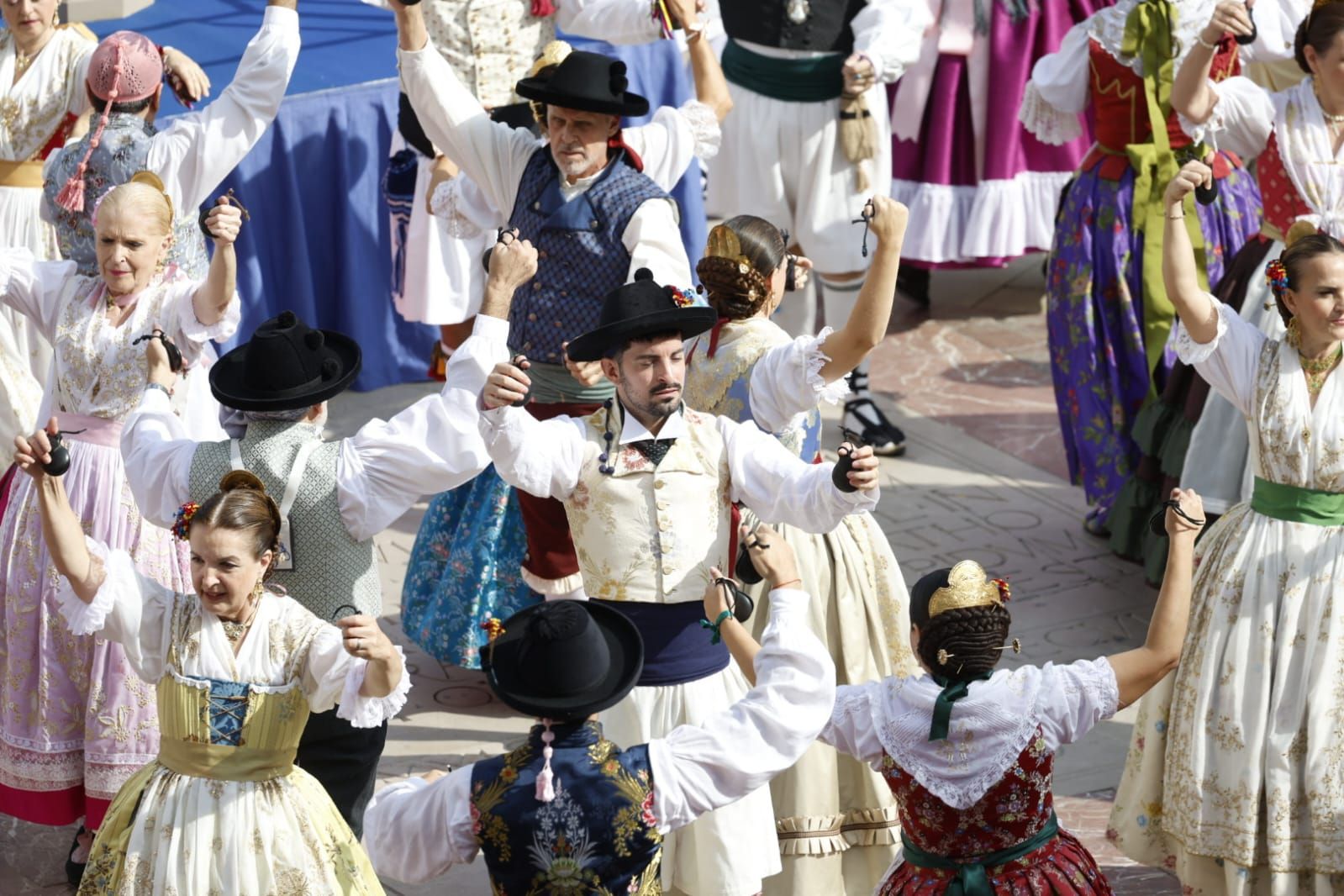 FOTOS | Valencia se rinde al himno regional