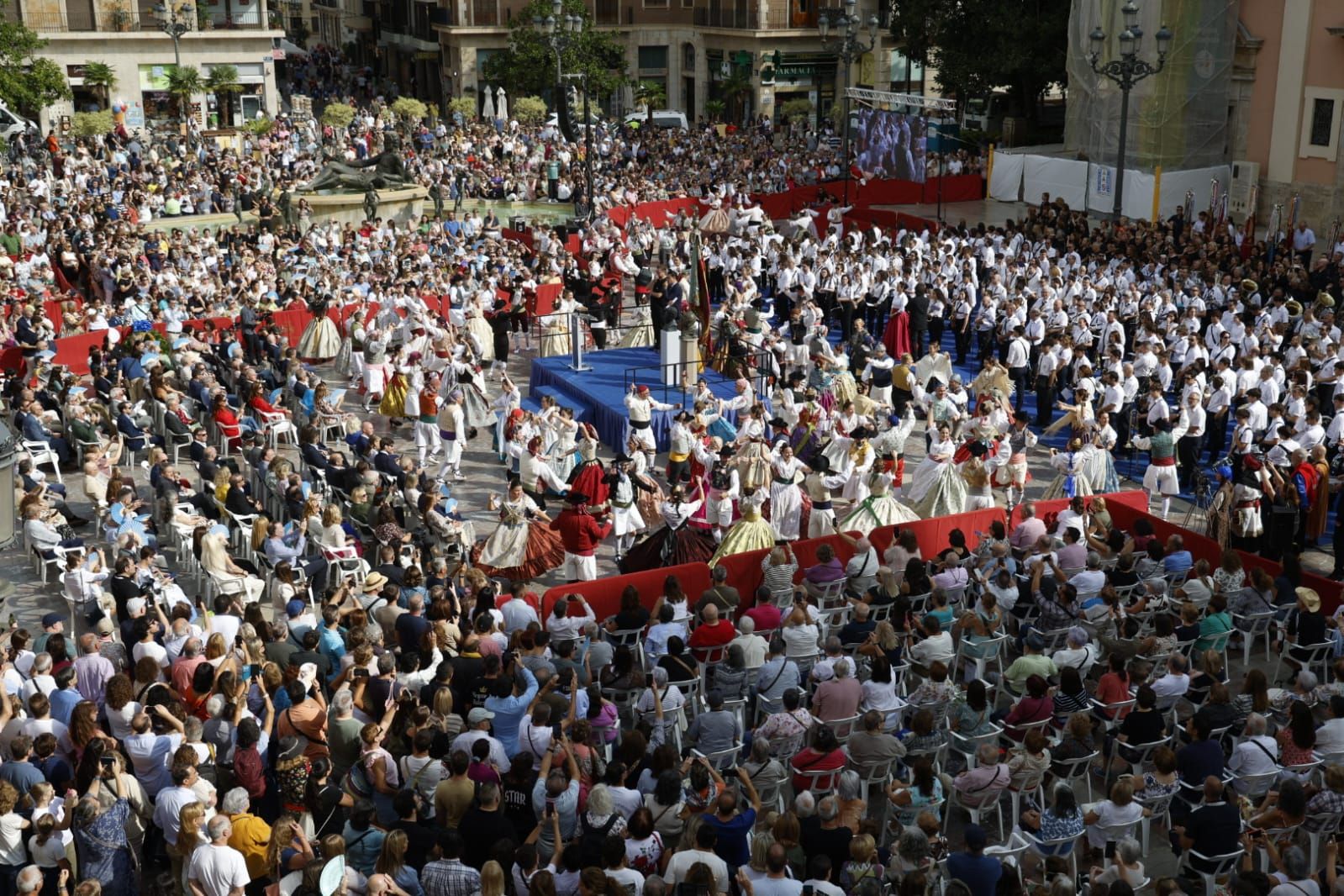 FOTOS | Valencia se rinde al himno regional