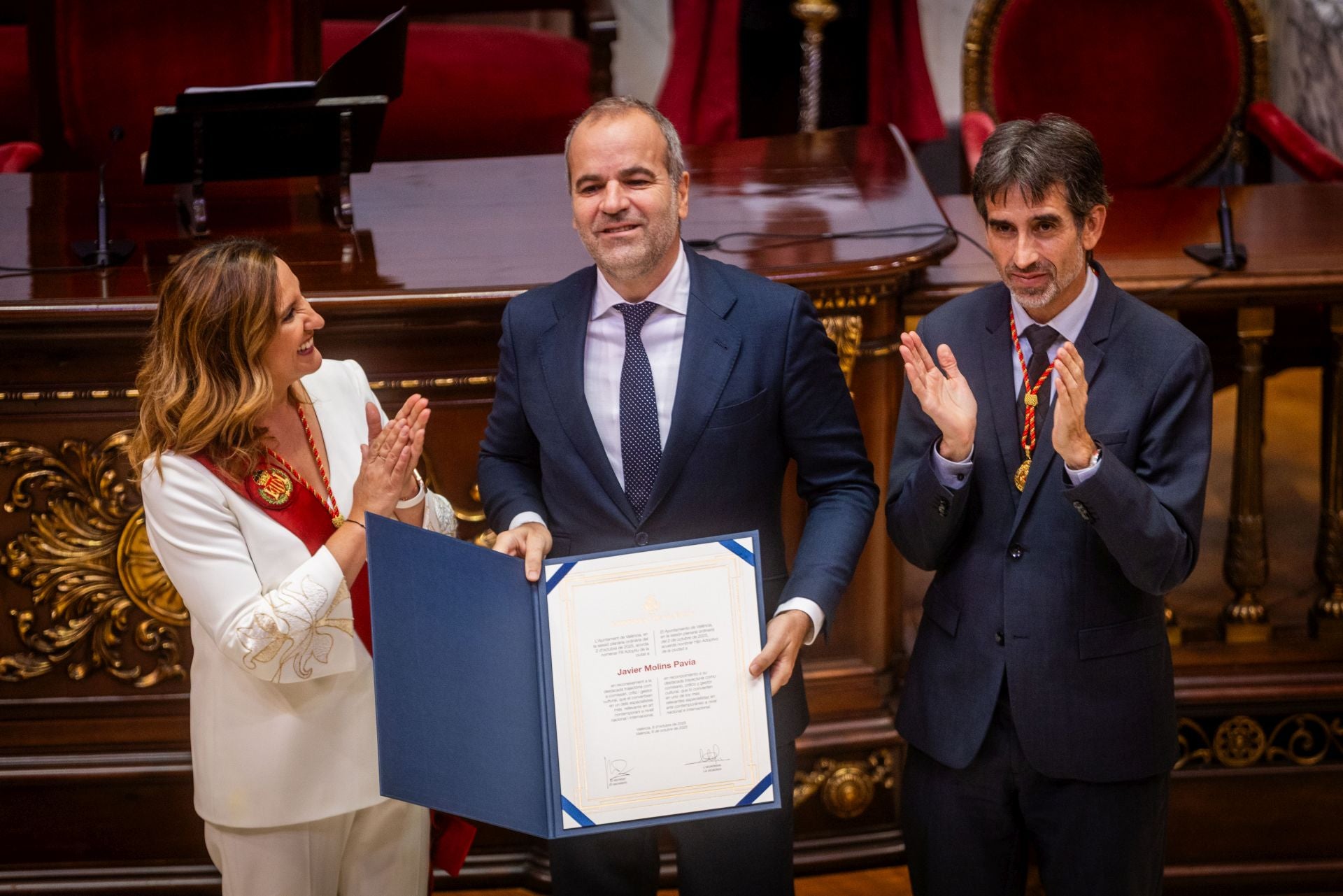 FOTOS | Valencia entrega sus honores y distinciones de 2025