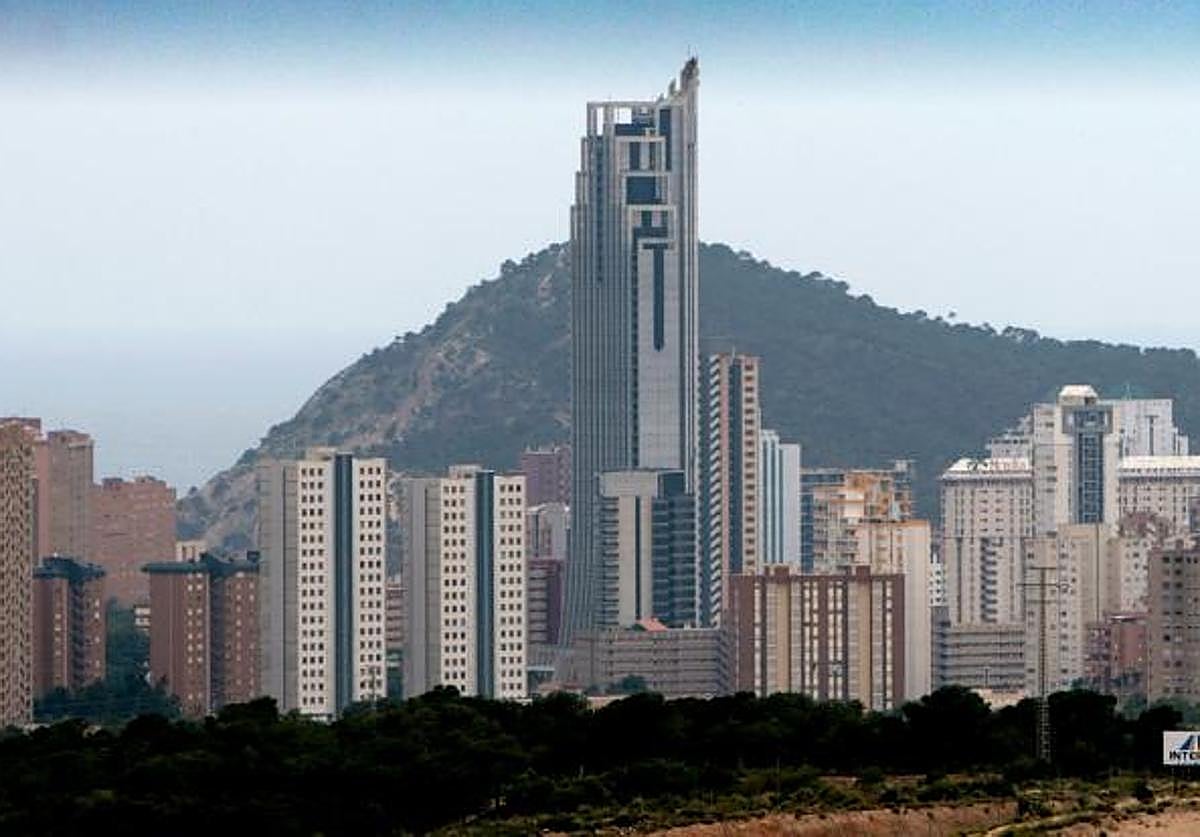 Hoteles de Benidorm, con el Gran Hotel Bali III destacando.