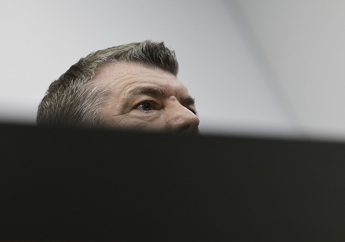 Ron Gourlay, el lunes en la sala de prensa.