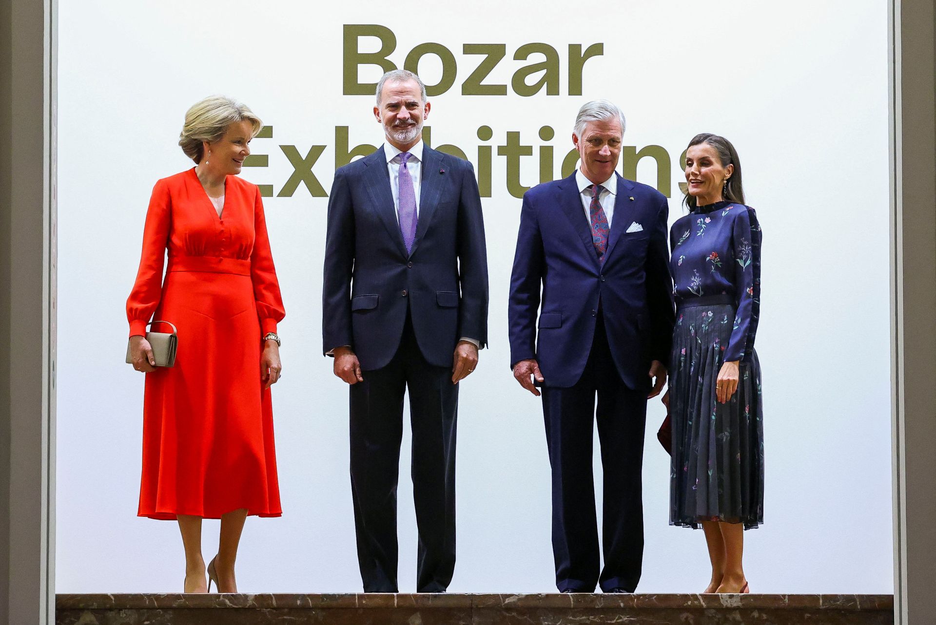 FOTOS | Letizia deslumbra en Bruselas con un impecable &#039;look&#039; en homenaje a Armani