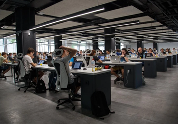 La 'cultura laboral 996' se impone en Silicon Valley: 72 horas semanales de trabajo y otras normas estrictas