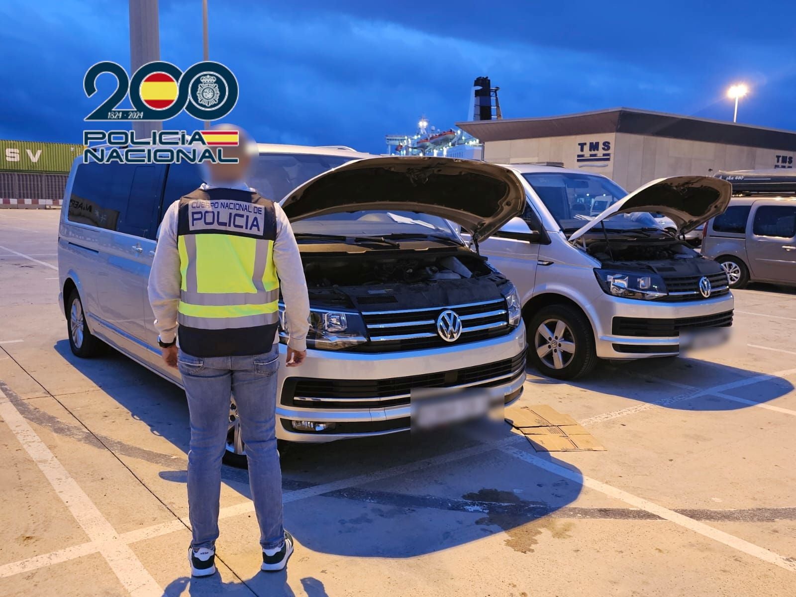 Imagen del operativo policial realizado en Alicante.