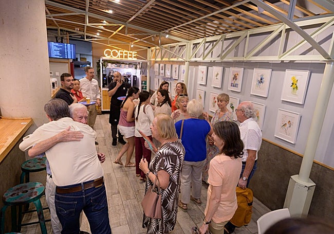 Un momento de la inauguración de la obra de Gómez Luzón en el Mercado de Colón.