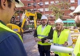 La vicepresidenta de la Diputación, Natalia Enguix, en una visita de obras.