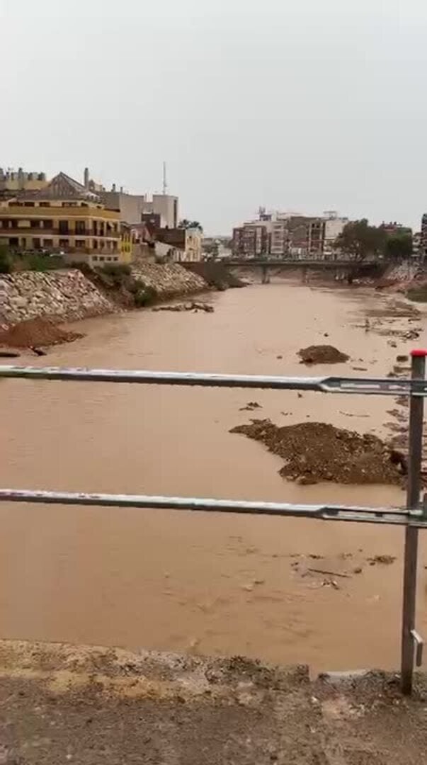 Así está el barranco del Poyo este viernes a su paso por Paiporta