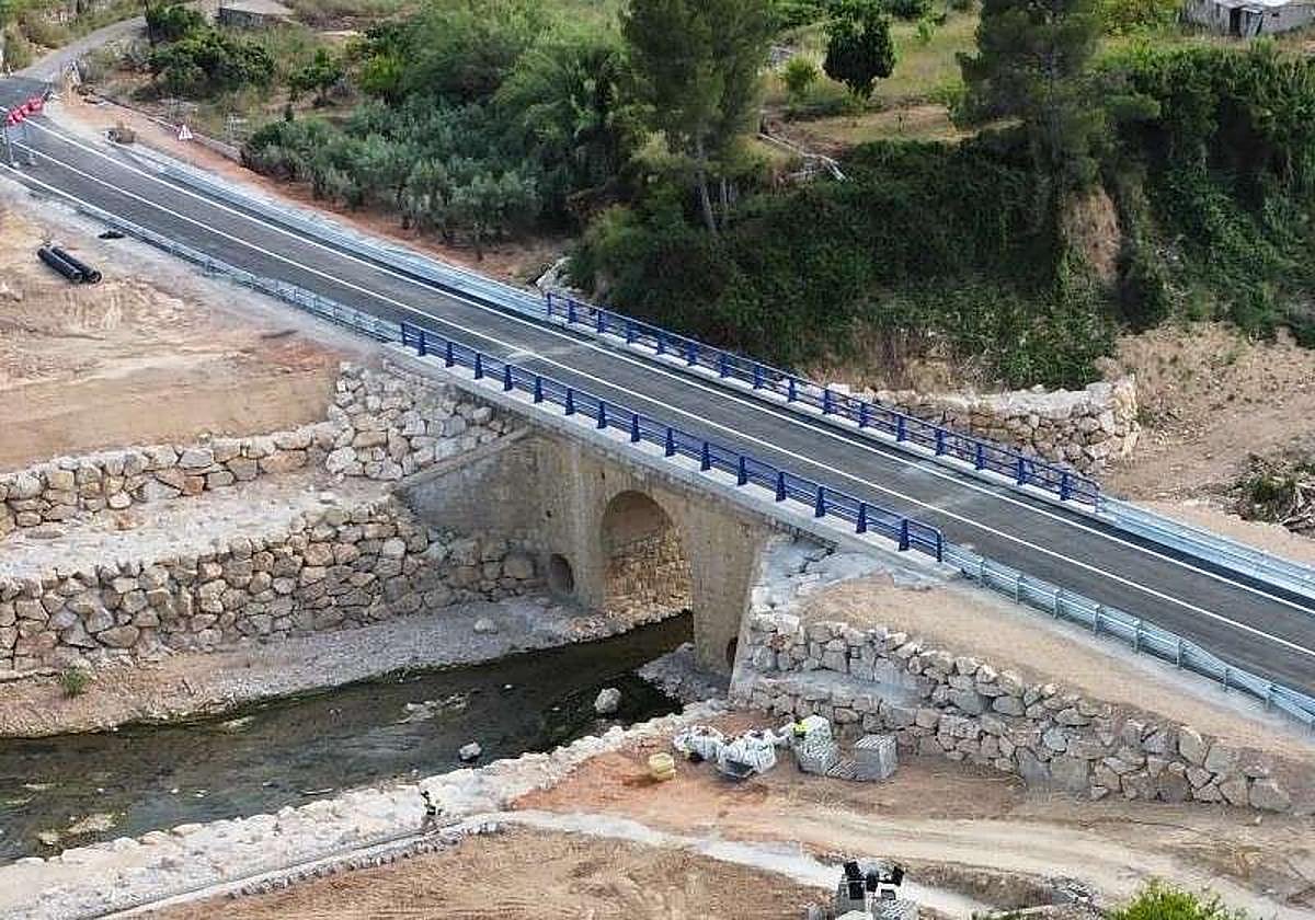 Uno de los puentes reconstruidos en Buñol.