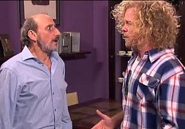 José Luis Gil y Jimmy Shaw, en una escena de 'La que se avecina'.