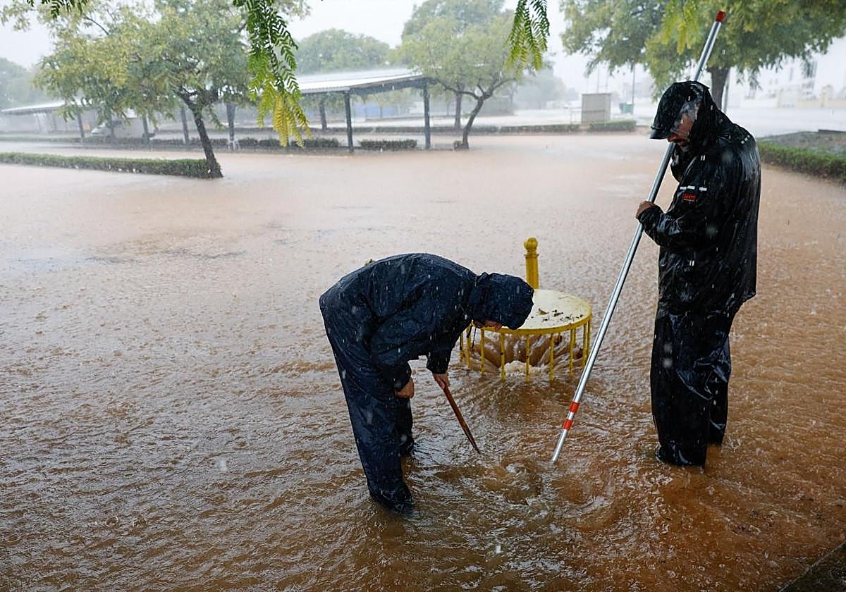 Las tormentas golpean con fuerza Valencia y Aemet advierte de que lo peor está por llegar
