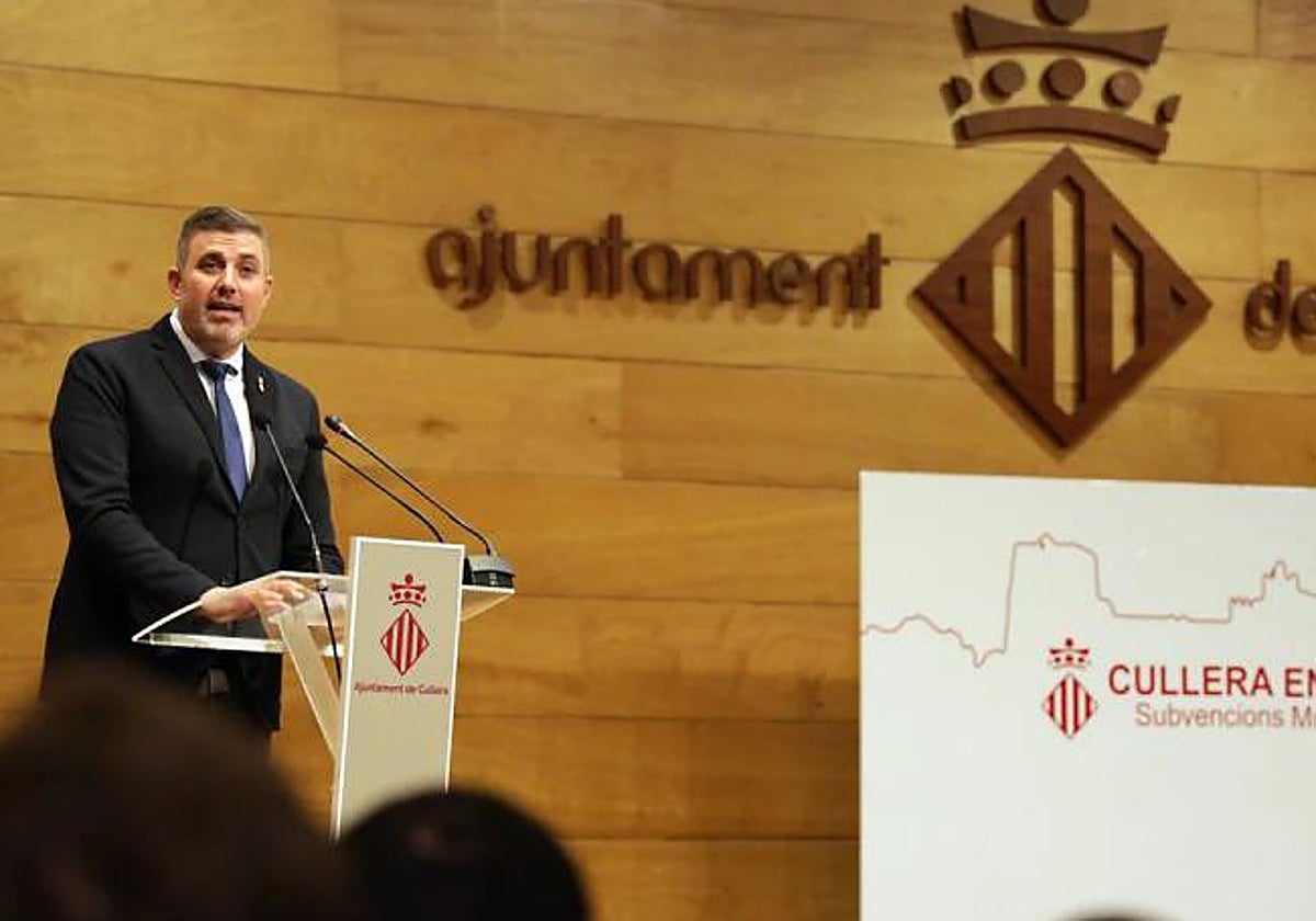 El alcalde de Cullera, Jordi Mayor.