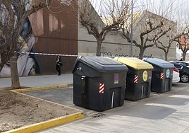 Imagen de archivo de contenedores de reciclaje municipales.