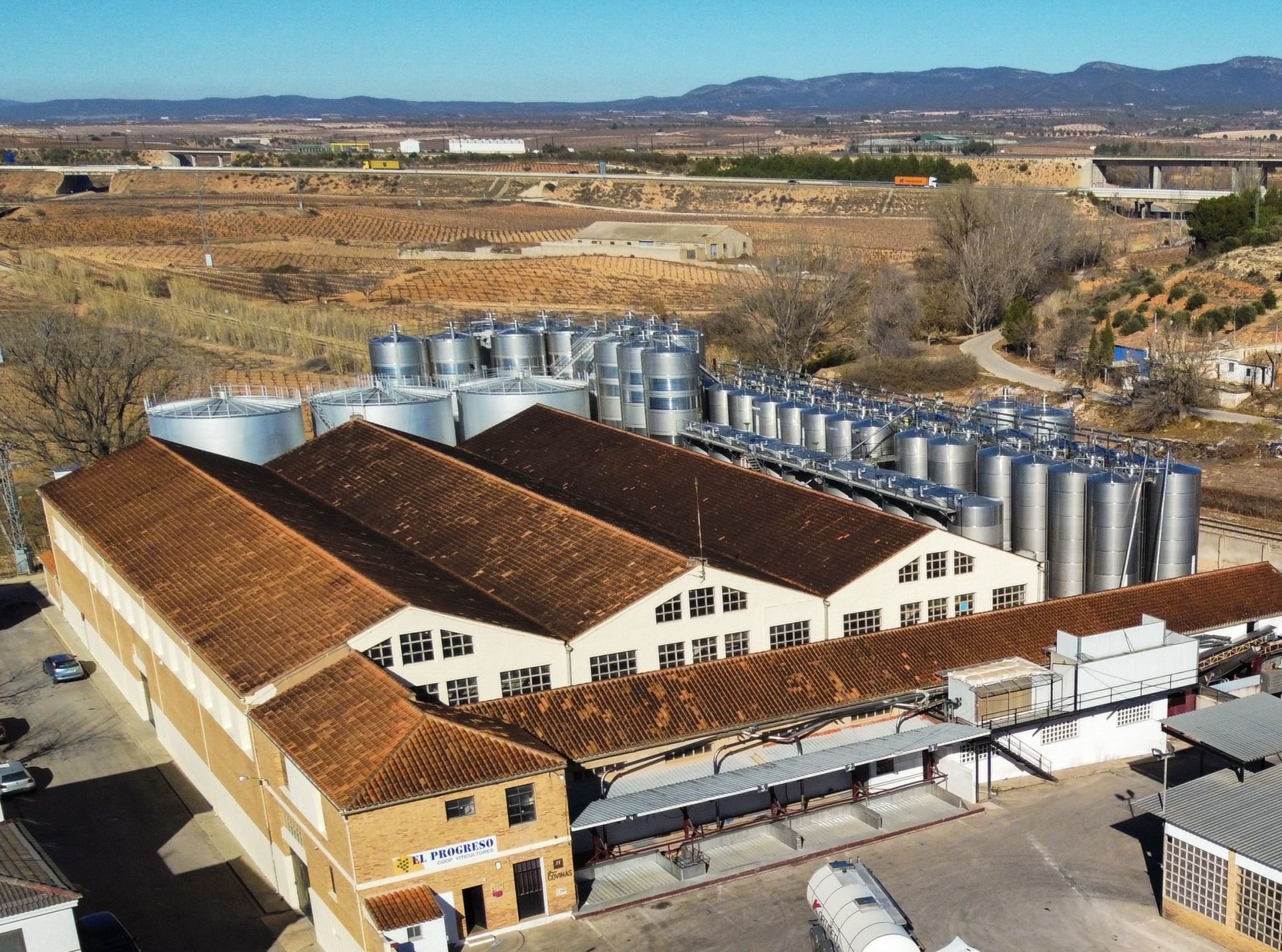 Cooperativa de Viticultores El Progreso de San Antonio.
