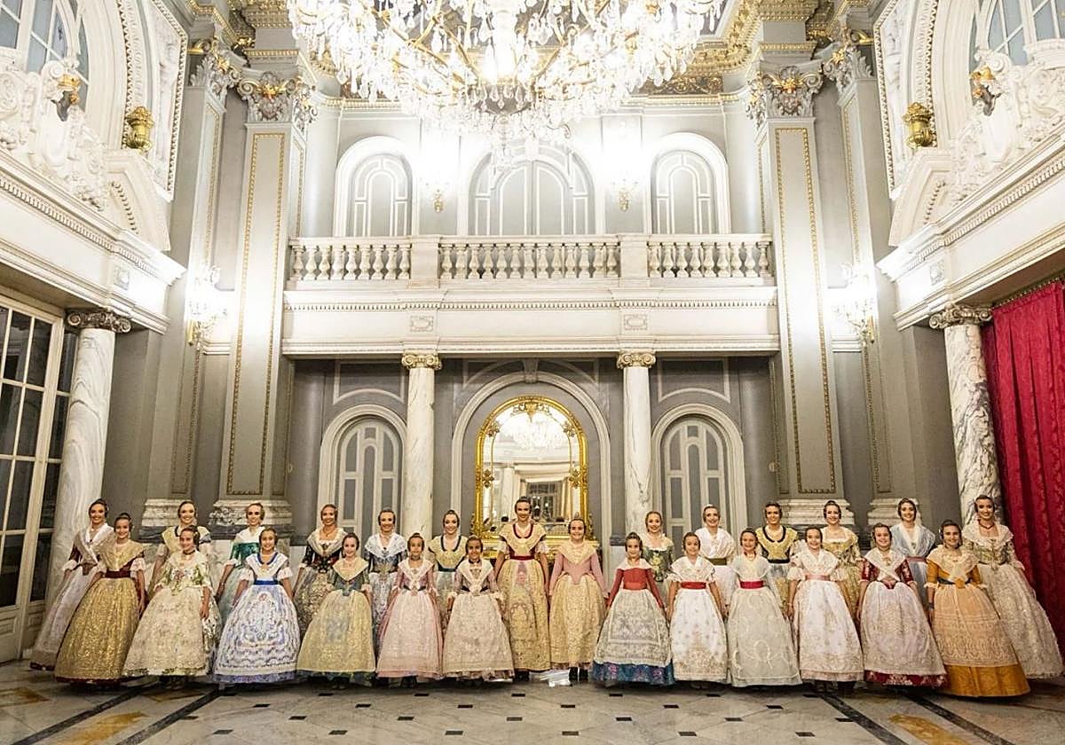Un momento del ensayo de la proclamación de las fallleras mayores de Valencia 2026.
