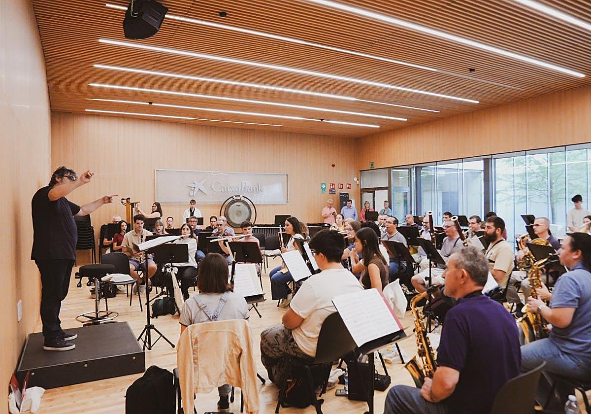 Ensayos de la Banda de Voluntarios de la FSMCV en l'Alquería Julià – Casa de la Música. Miguel Ángel Calvo.