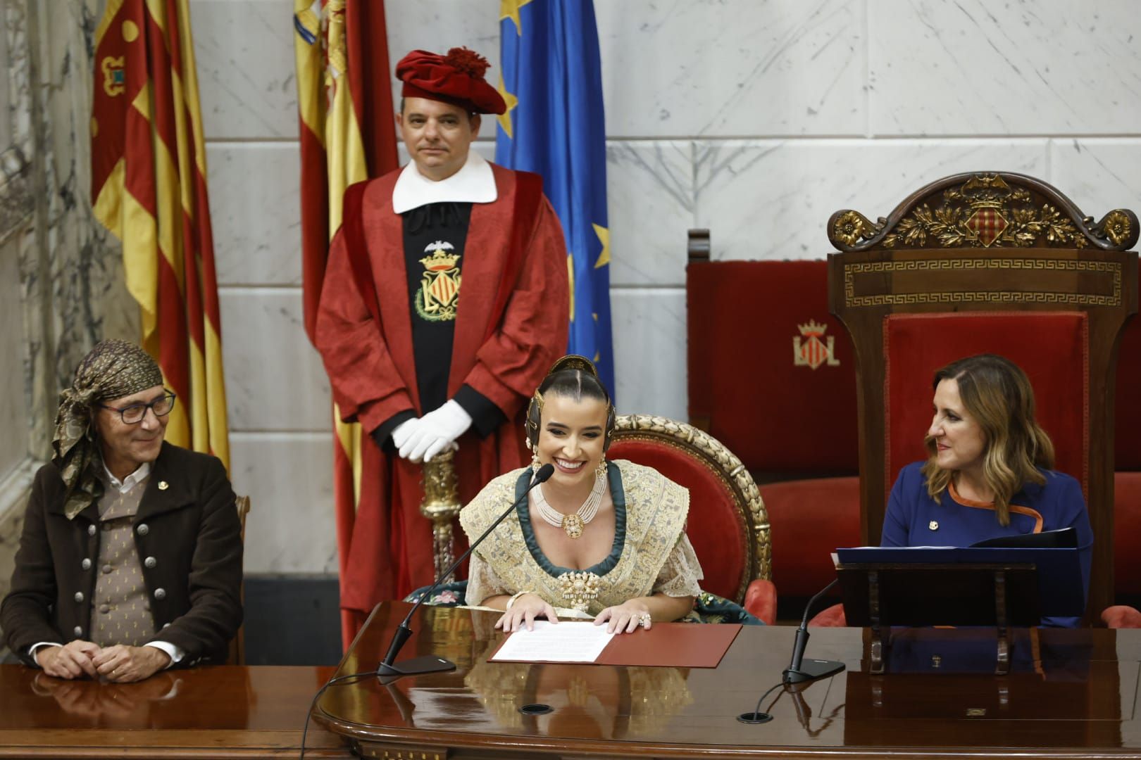 FOTOS | Proclamación de las falleras mayores de Valencia 2026
