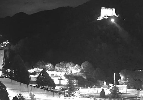 Imagen del operativo de búsqueda la noche que tuvo lugar el robo.