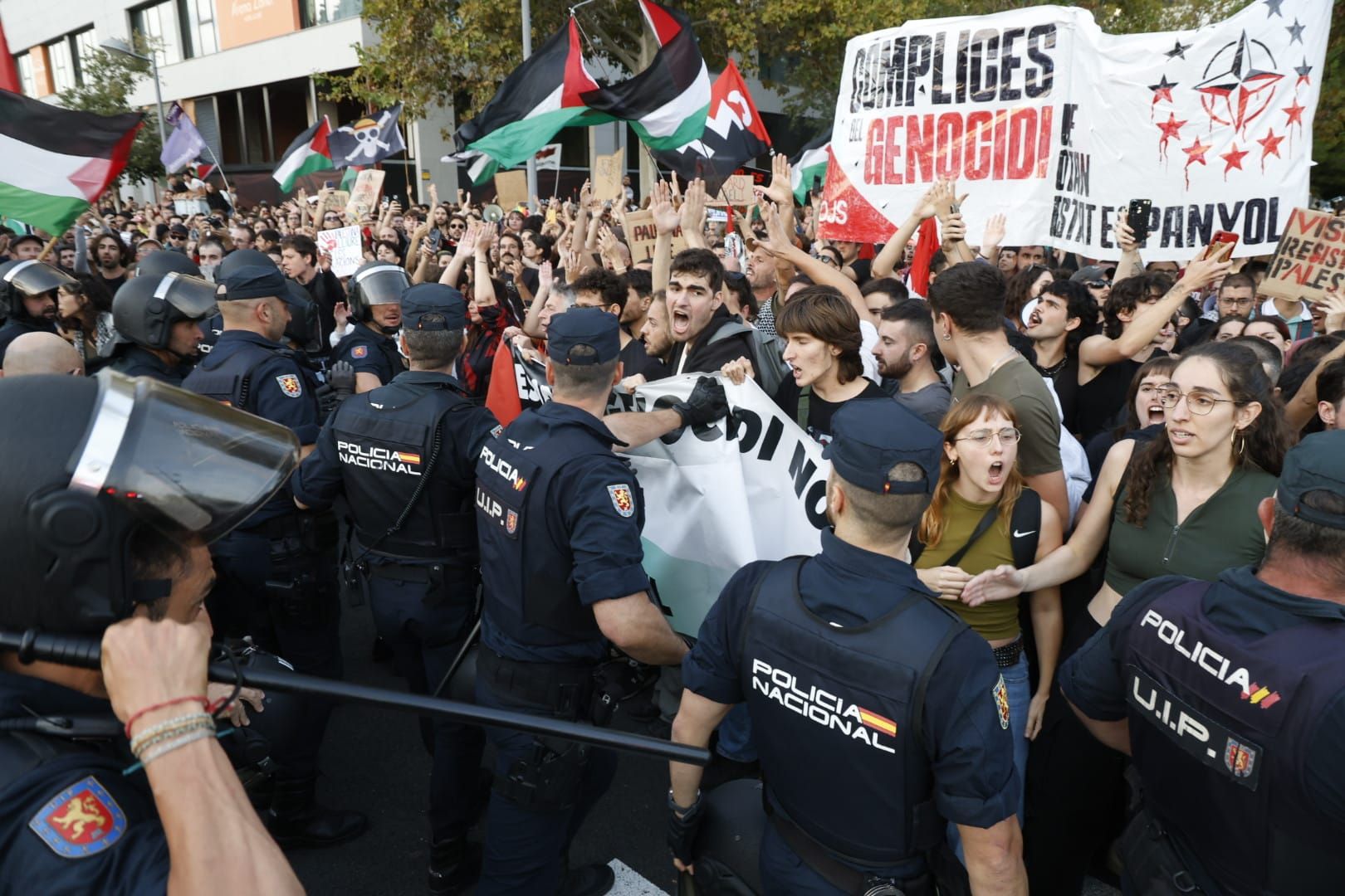 FOTOS | Protesta pro Palestina en Valencia por el Valencia Basket-Hapoel Tel Aviv