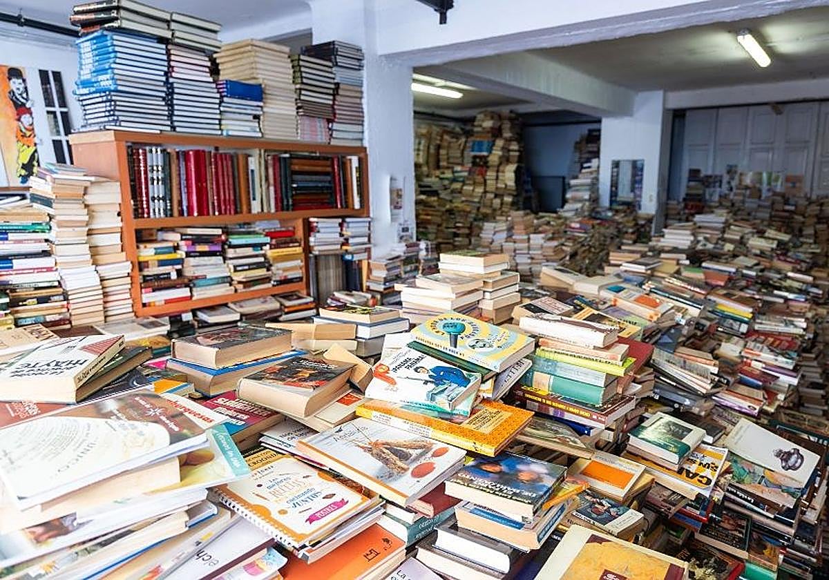 Lugares de Valencia que suman: «Frente a Airbnb, soberanía vecinal»