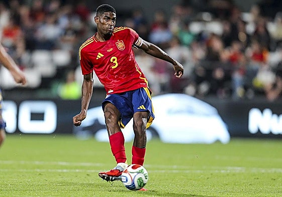 Cristhian Mosquera, con España sub-21.