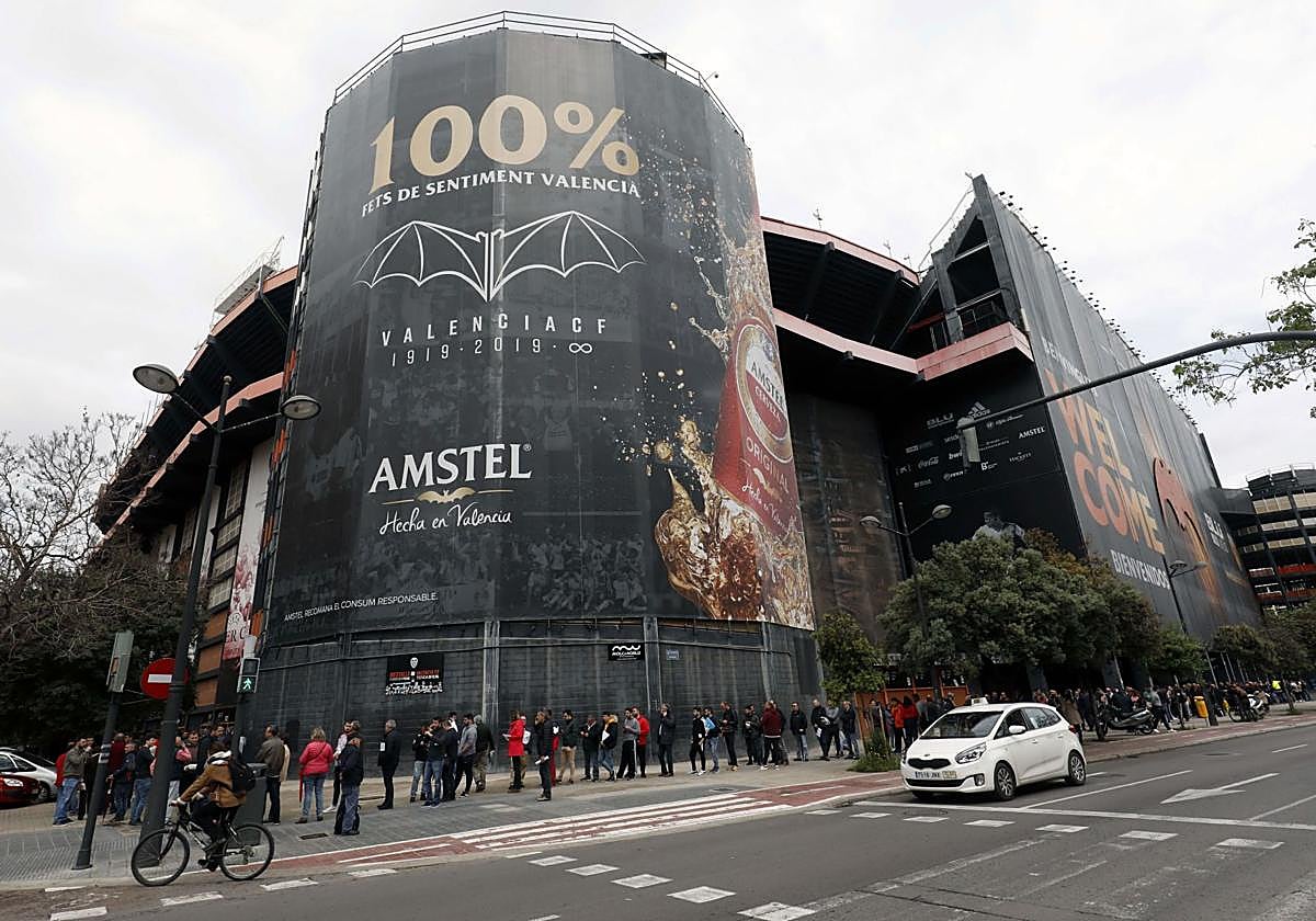El exterior de Mestalla, desde la Avenida de Aragón, en una imagen de archivo.