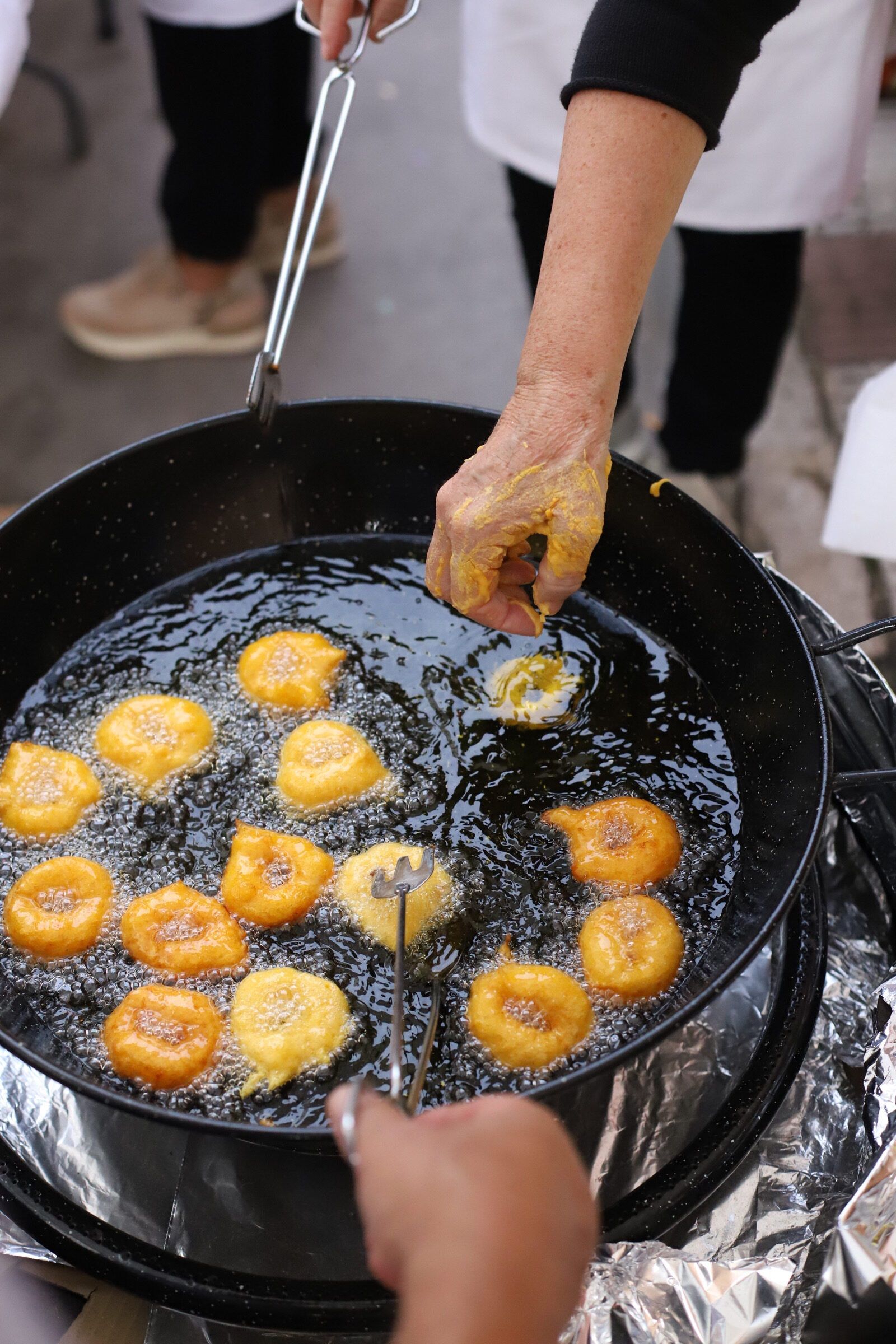 Imagen secundaria 2 - Embutidos, quesos y buñuelos estarán presentes en esta vigésima edición de la feria.