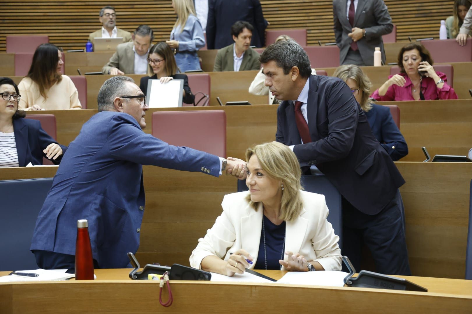 La última sesión de control a Mazón antes del cambio en el Consell