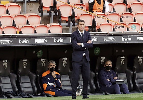 Javi Gracia, durante un partido con el Valencia.