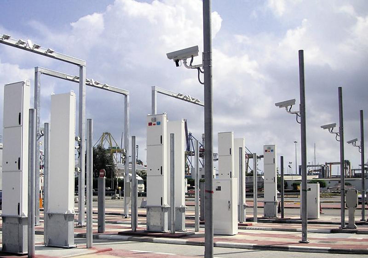 El cártel de los Balcanes ocultó 1.700 kilos de cocaína en un arcón de acero para que el escáner no los detectara