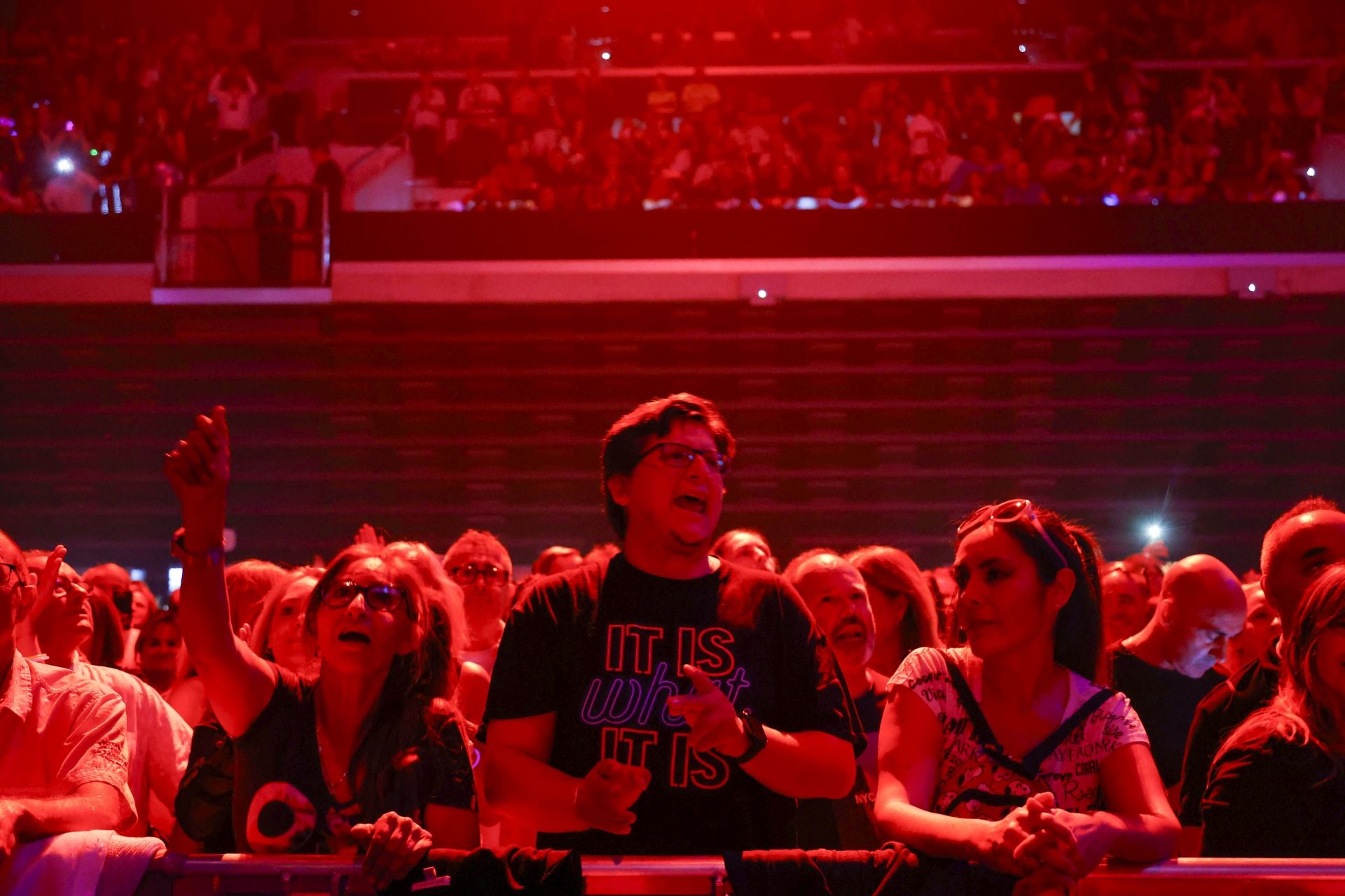 FOTOS | El Roig Arena celebra Discoteca de los 80 con Samantha Fox