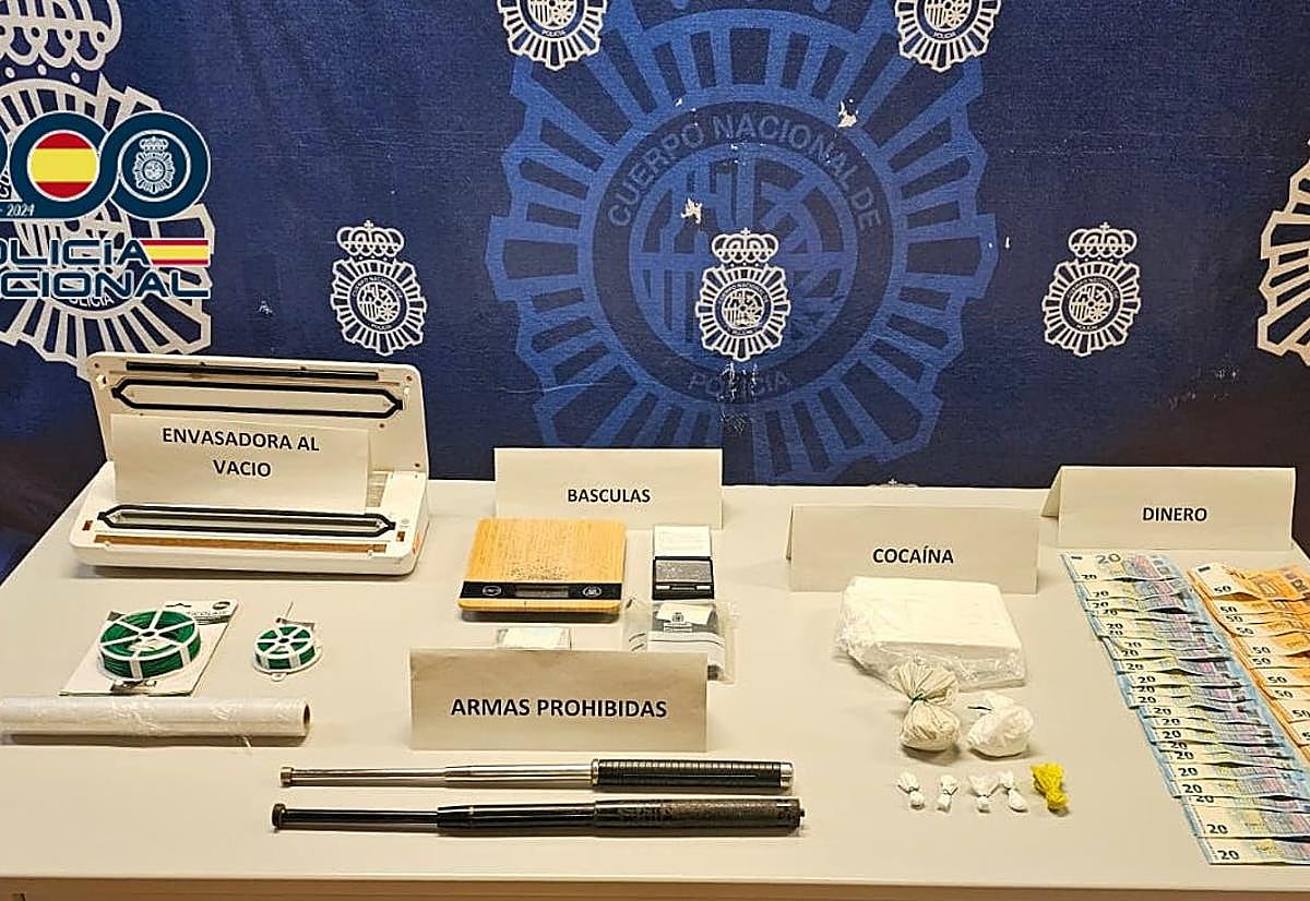 Todos los efectos intervenidos en la detención.