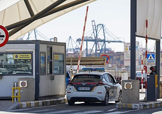 Un control de acceso al puerto de Valencia.