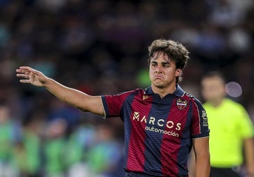 Parte médico de Carlos Álvarez: esguince leve de tobillo