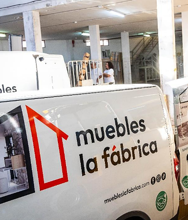 Imagen secundaria 2 - Muebles y mucho más: apoyando a los hogares afectados por la dana un año después