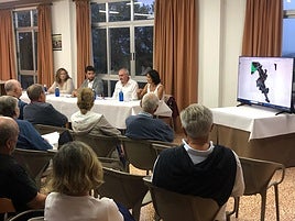 Reunión con los vecinos del Respirall.