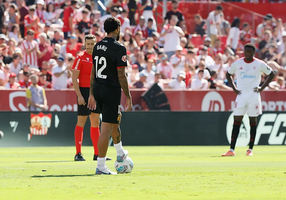 Protestas de los jugadores durante un partido de LaLiga.
